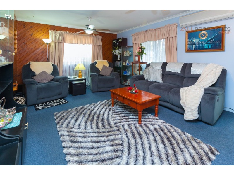 132 Bardon Rd, Kingston QLD 4114