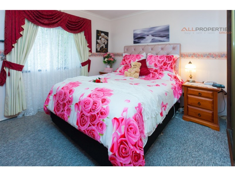 132 Bardon Rd, Kingston QLD 4114