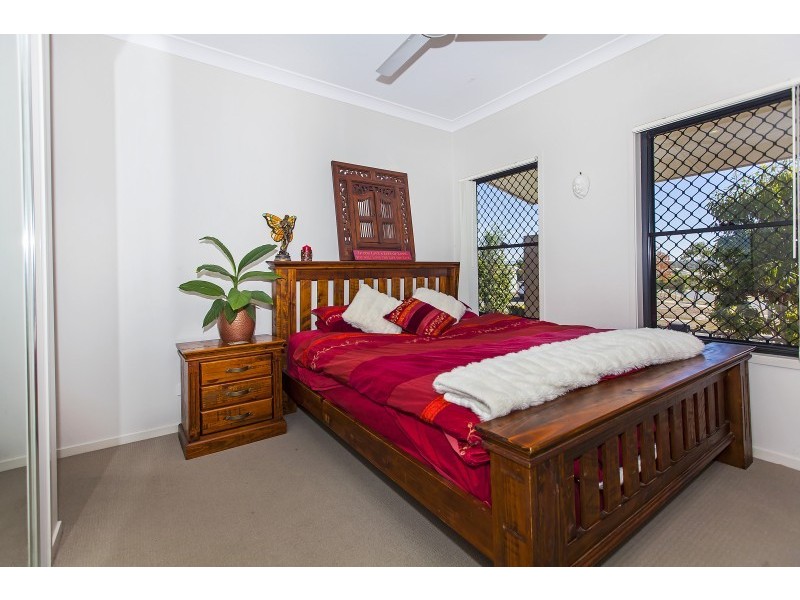 1 Wells Close, North Lakes QLD 4509