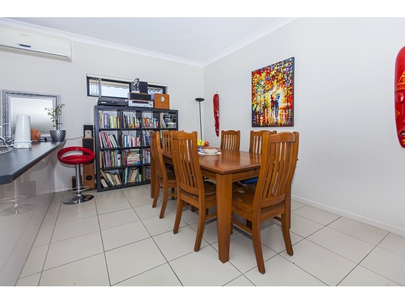 1 Wells Close, North Lakes QLD 4509