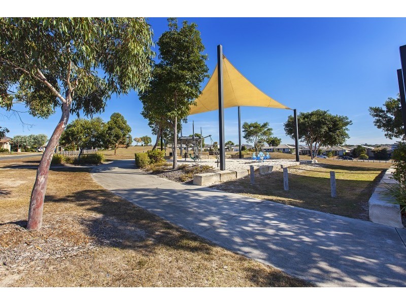 1 Wells Close, North Lakes QLD 4509