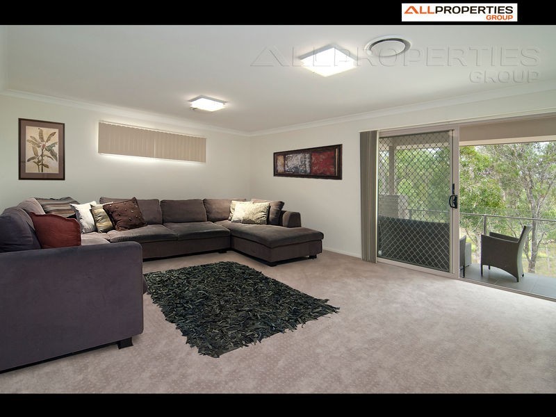 4 Casuarina Circuit, Heathwood QLD 4110