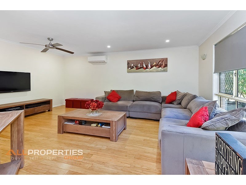 6 Radiata Place, Forest Lake QLD 4078