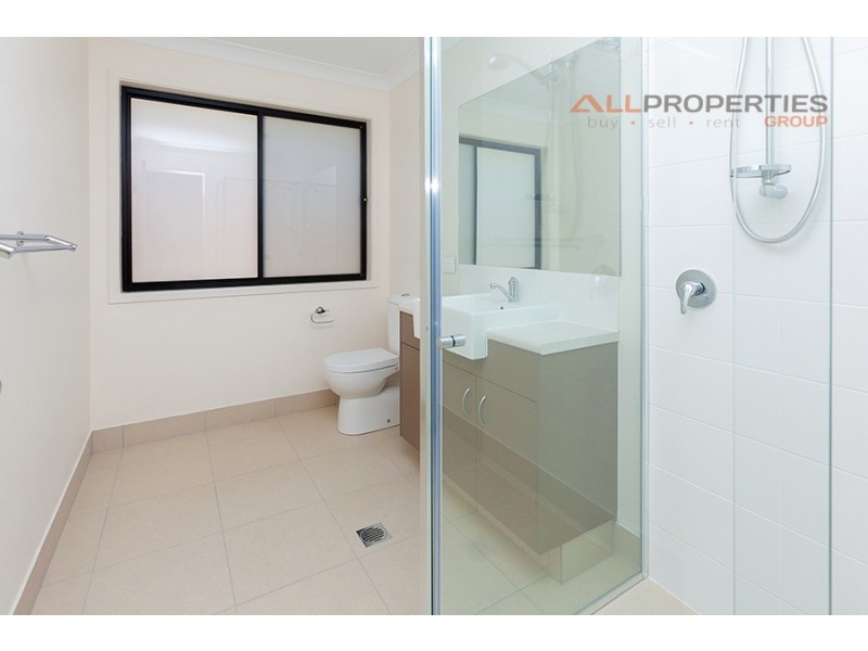 16a Chandon Street, Hillcrest QLD 4118