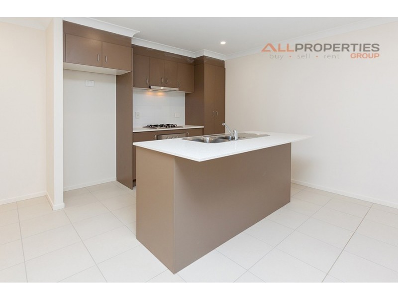 16B Chandon Street, Hillcrest QLD 4118