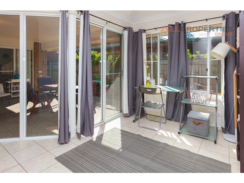 8 Heath Street, Forest Lake QLD 4078