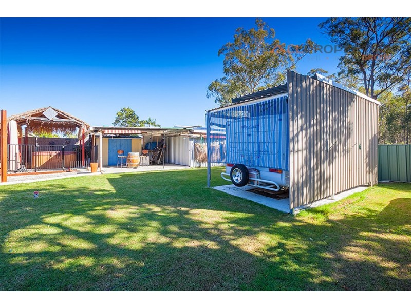 10 Pine Street, Hillcrest QLD 4118