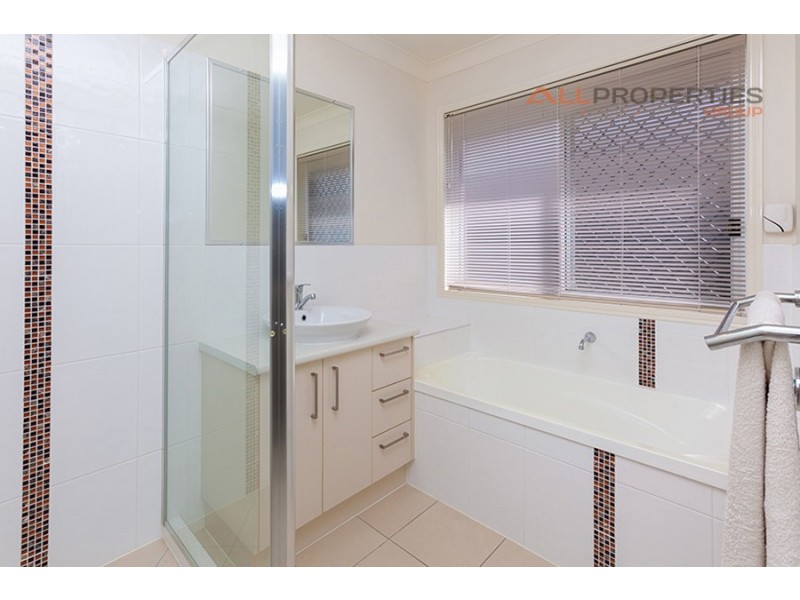 74 Armisfield Street, Doolandella QLD 4077
