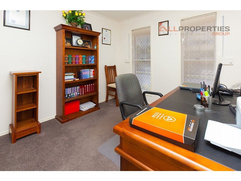 74 Armisfield Street, Doolandella QLD 4077