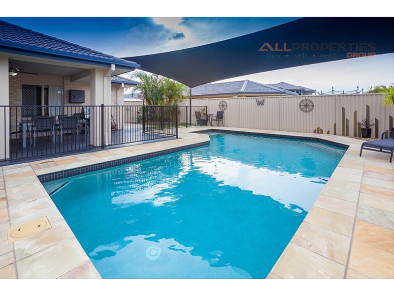 7 Roland Street, Parkinson QLD 4115
