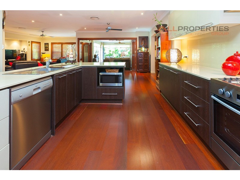 12 Samuel Street, Calamvale QLD 4116