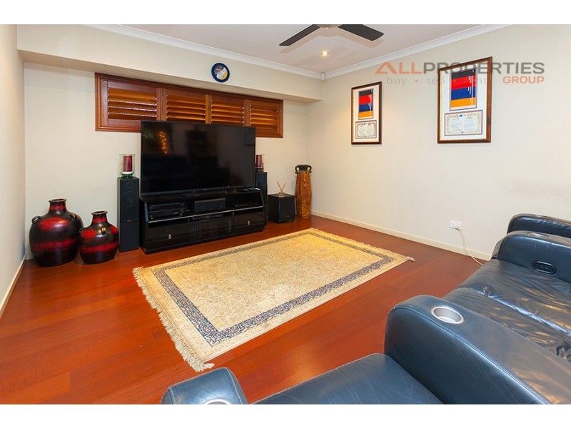 12 Samuel Street, Calamvale QLD 4116