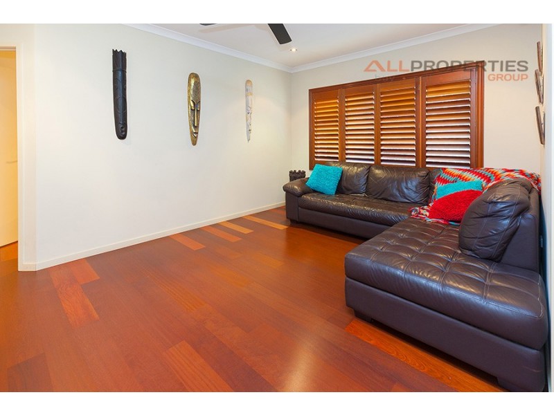 12 Samuel Street, Calamvale QLD 4116