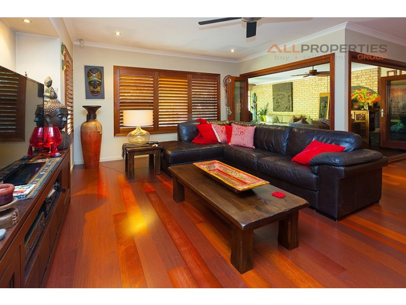 12 Samuel Street, Calamvale QLD 4116