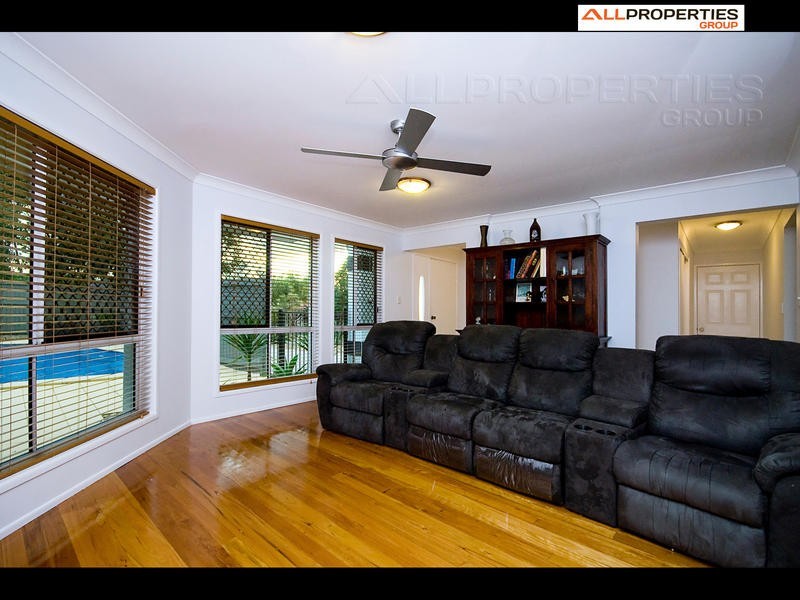 20 Booloumba Crescent, Forest Lake QLD 4078