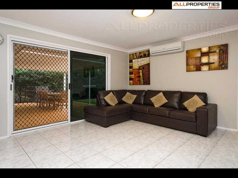 20 Booloumba Crescent, Forest Lake QLD 4078