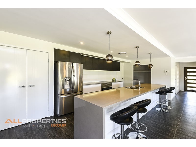 2 – 12 Canterbury Drive, Mundoolun QLD 4285