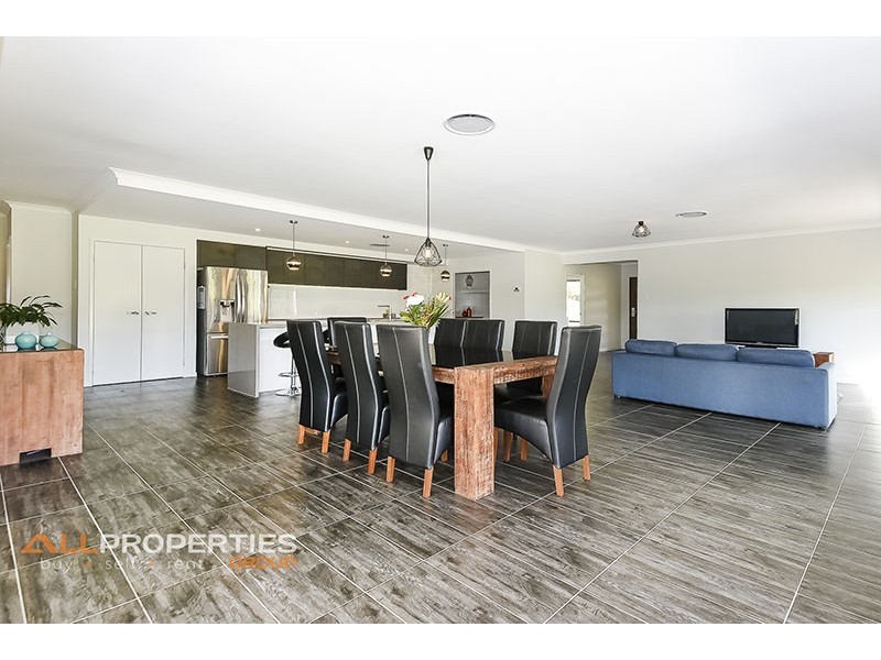 2 – 12 Canterbury Drive, Mundoolun QLD 4285
