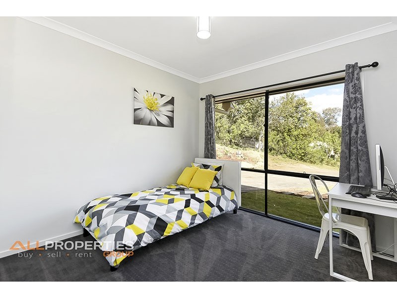 2 – 12 Canterbury Drive, Mundoolun QLD 4285