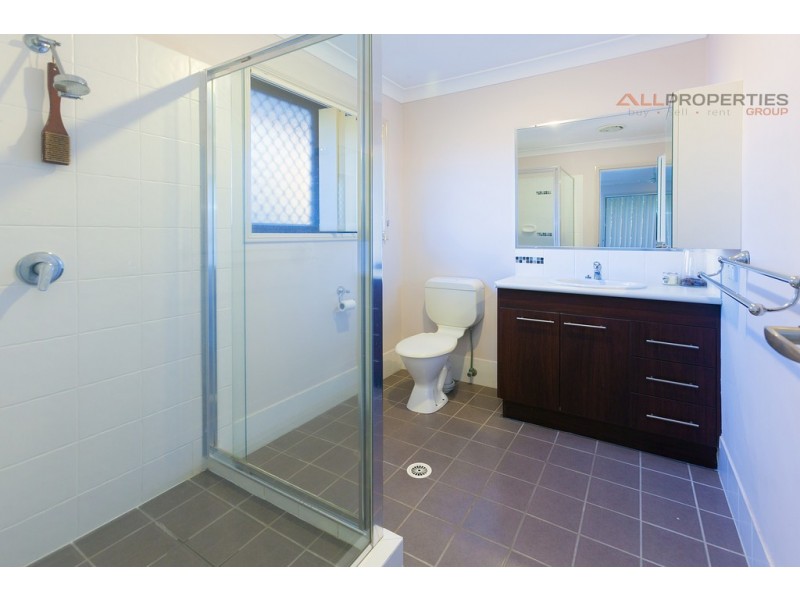 28 Vincent St, Calamvale QLD 4116