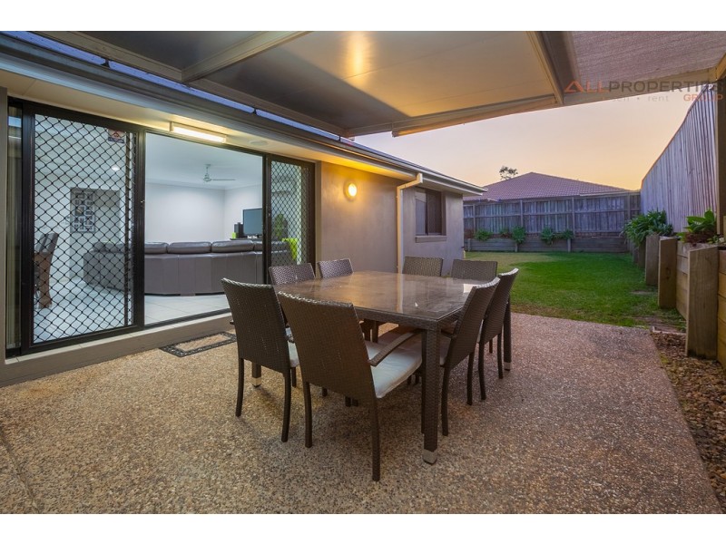 28 Vincent St, Calamvale QLD 4116