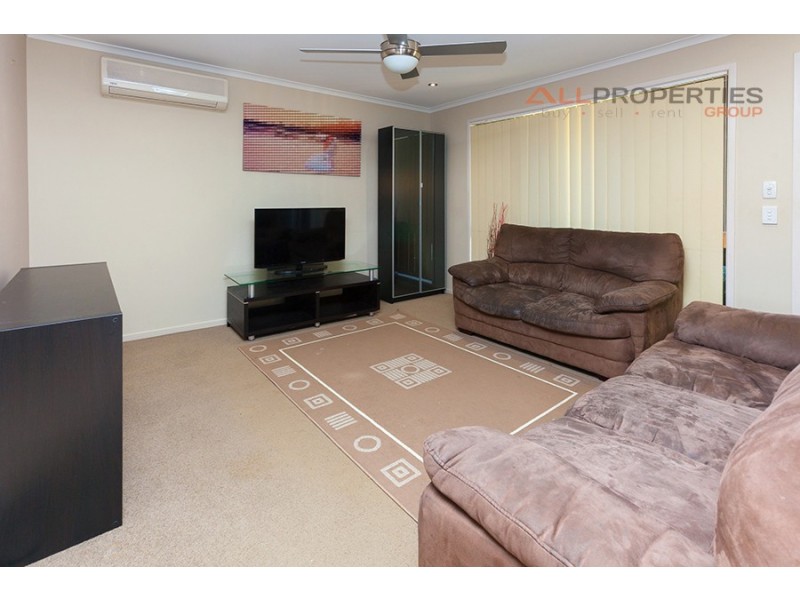 27 Dorachus Drive, Regents Park QLD 4118