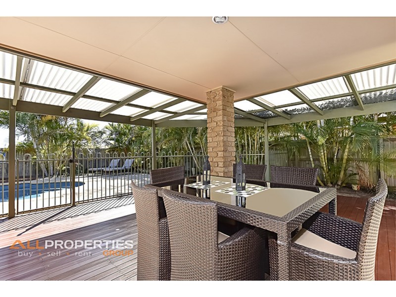 11 Inverary Place, Parkinson QLD 4115