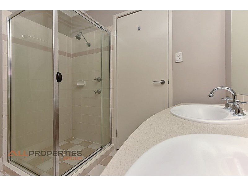 11 Inverary Place, Parkinson QLD 4115