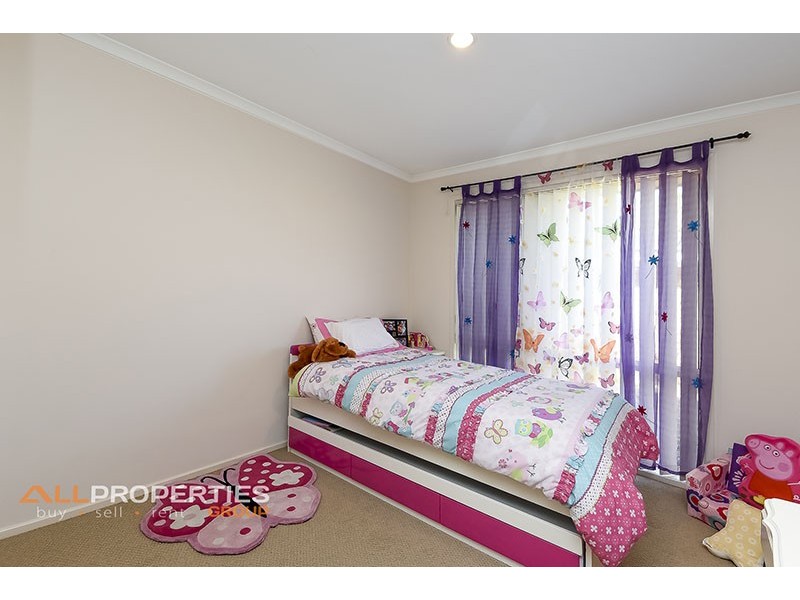 11 Inverary Place, Parkinson QLD 4115