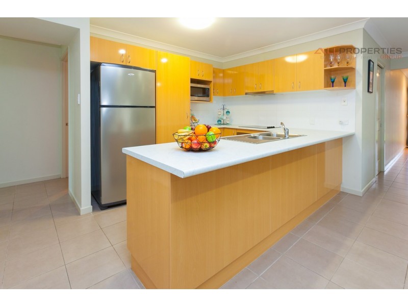36 Barcombe Drive, Marsden QLD 4132