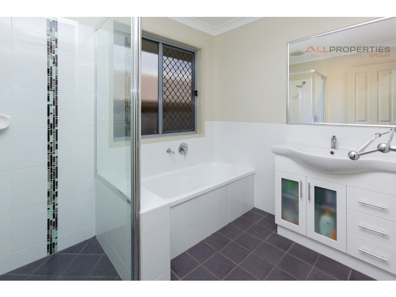 36 Barcombe Drive, Marsden QLD 4132