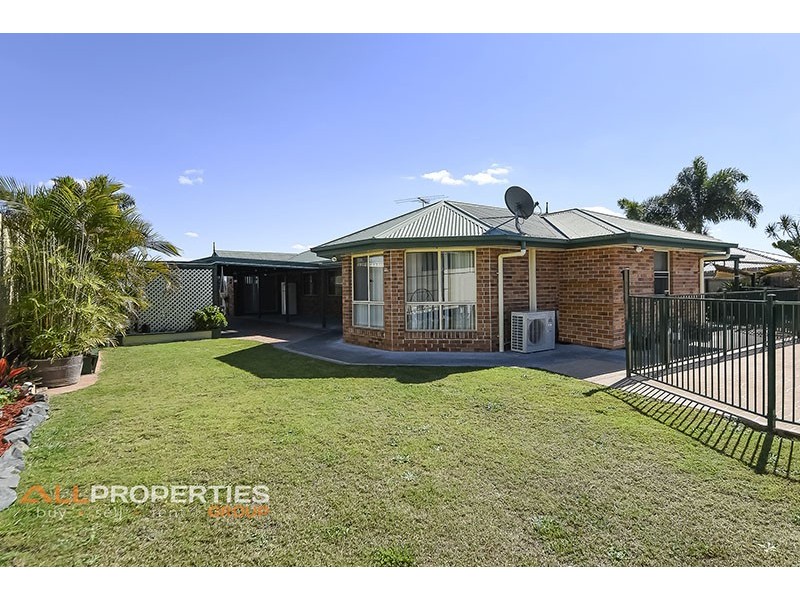 8 Standford Place, Regents Park QLD 4118