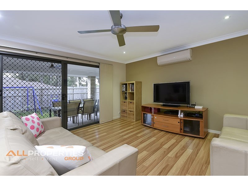 3 Knightsbridge Street, Oxley QLD 4075