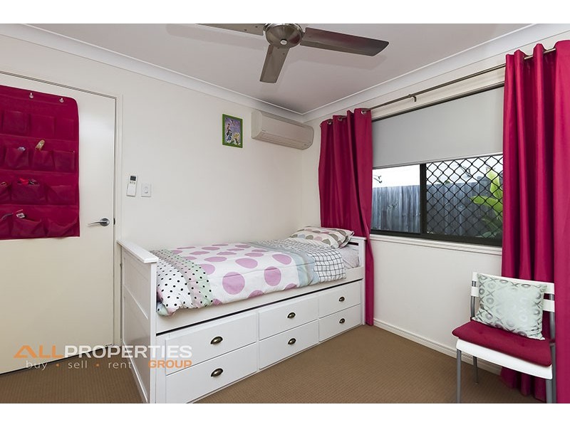 3 Knightsbridge Street, Oxley QLD 4075