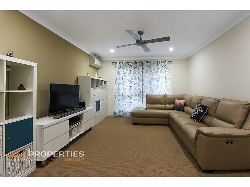 3 Knightsbridge Street, Oxley QLD 4075