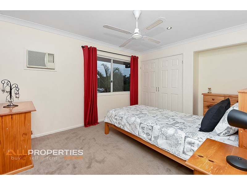 13 ARONIA COURT, Regents Park QLD 4118