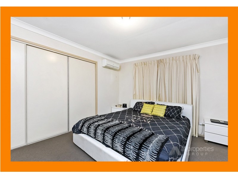 29 Solandra Circuit, Regents Park QLD 4118