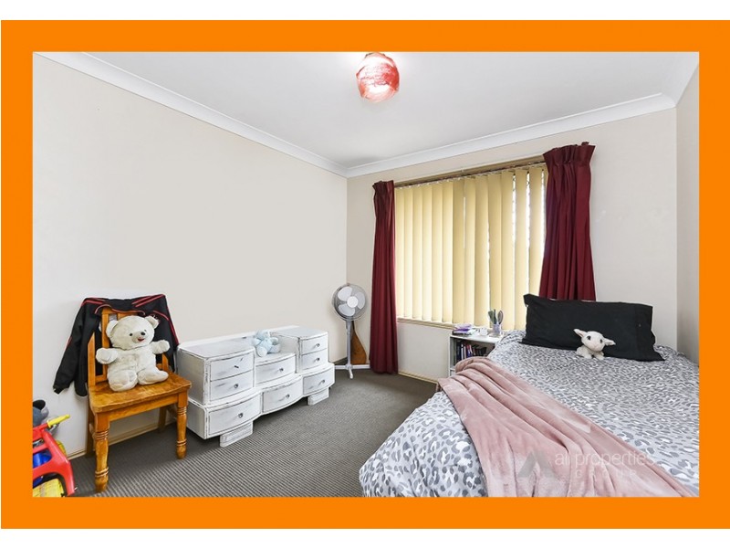 29 Solandra Circuit, Regents Park QLD 4118