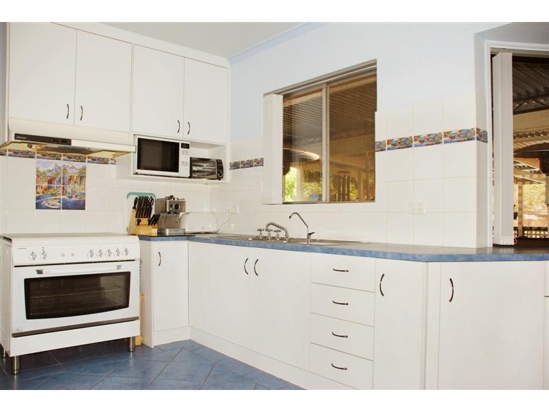 2 Victoria Drive, Modbury SA 5092