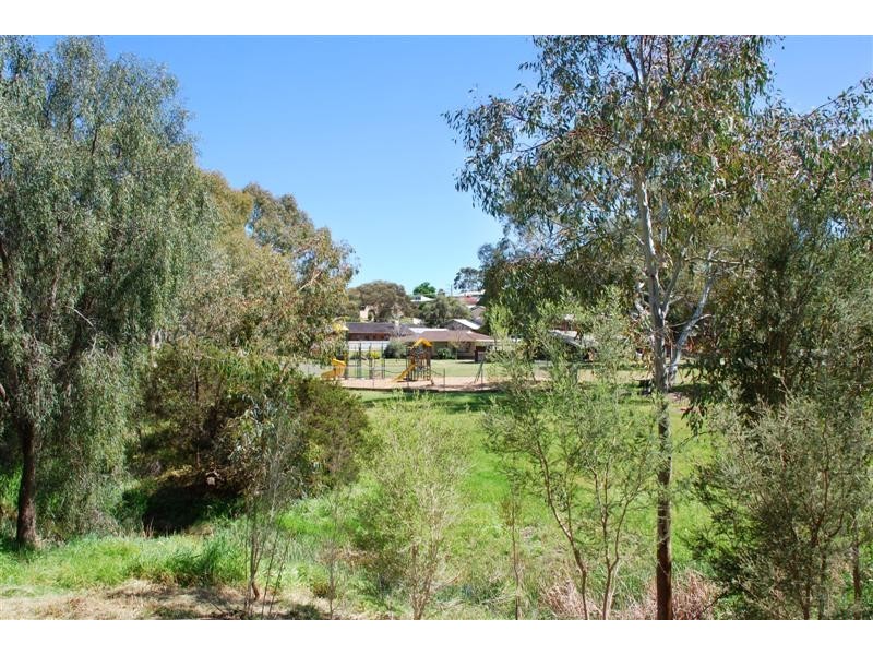 2 Victoria Drive, Modbury SA 5092