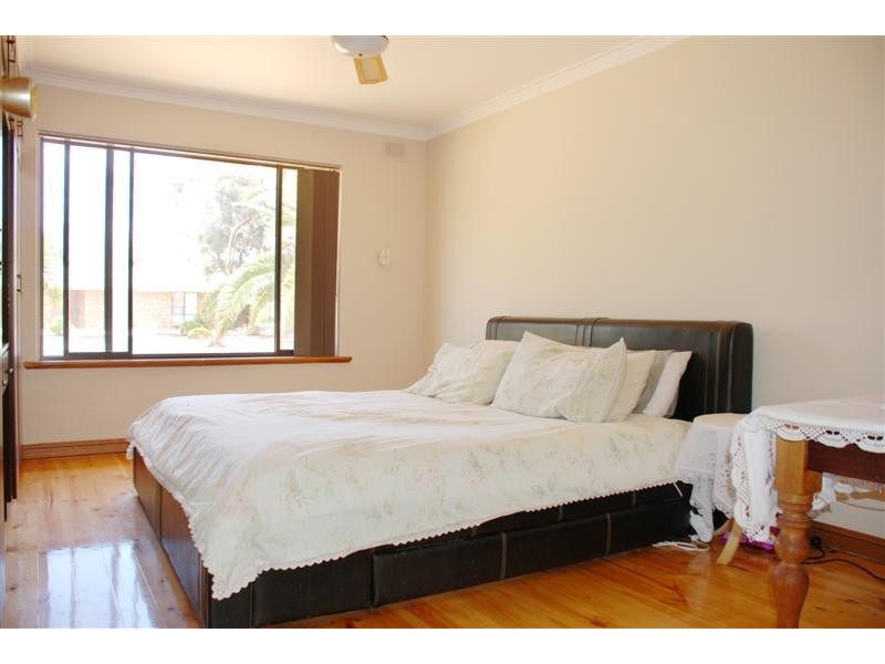 25 Alabar Crescent, Globe Derby Park SA 5110