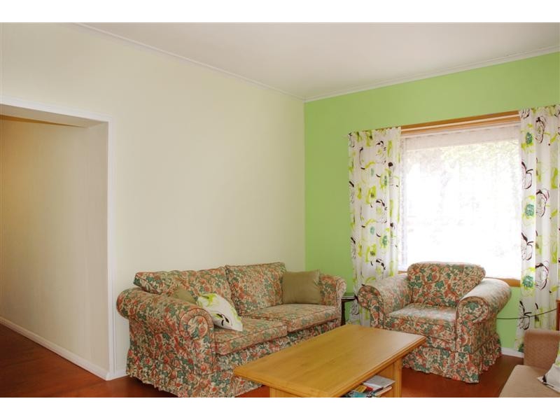 6 Kentish Road, Elizabeth Downs SA 5113