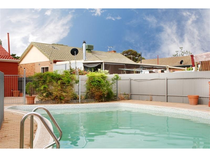 6 Kentish Road, Elizabeth Downs SA 5113