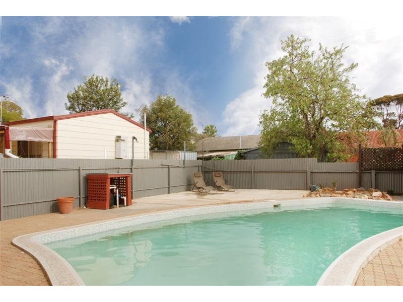 6 Kentish Road, Elizabeth Downs SA 5113