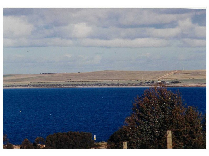 11 Brougham Place, Streaky Bay SA 5680