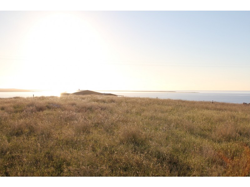 11 Brougham Place, Streaky Bay SA 5680