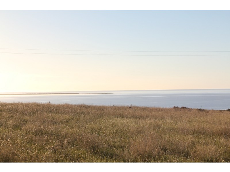 11 Brougham Place, Streaky Bay SA 5680