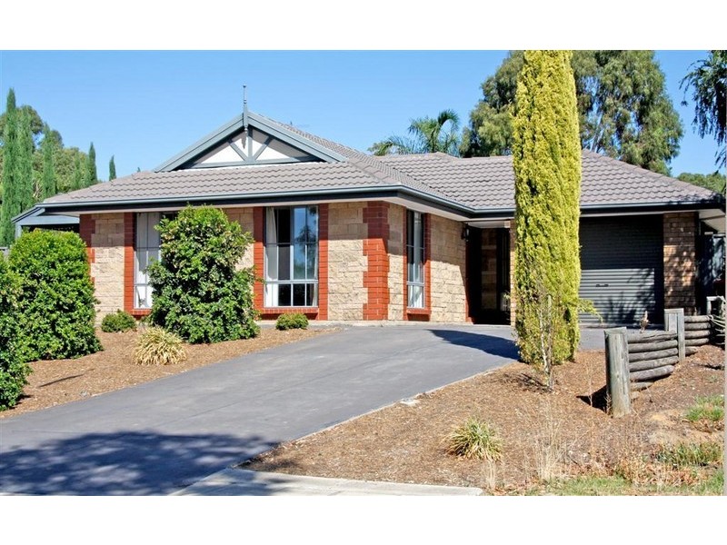 43 Foxfield Drive, Onkaparinga Hills SA 5163