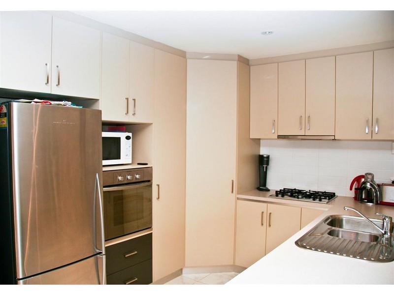 2/27 Berkeley Street, Cheltenham SA 5014