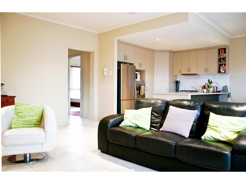 2/27 Berkeley Street, Cheltenham SA 5014